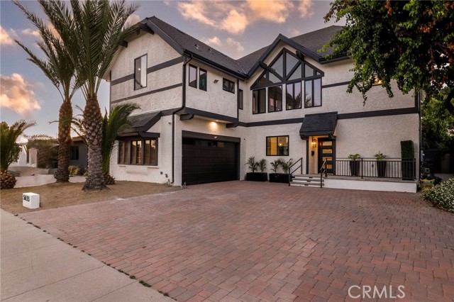 Detail Gallery Image 1 of 59 For 5633 E Deborah St, Long Beach,  CA 90815 - 5 Beds | 4 Baths