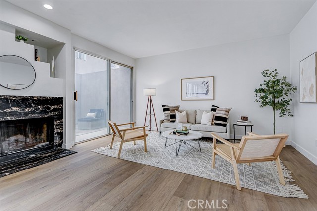 Detail Gallery Image 17 of 39 For 501 Herondo #18,  Hermosa Beach,  CA 90254 - 3 Beds | 2 Baths