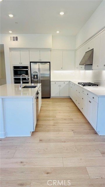 Detail Gallery Image 5 of 15 For 499 Mulligan, Irvine,  CA 92618 - 3 Beds | 3 Baths