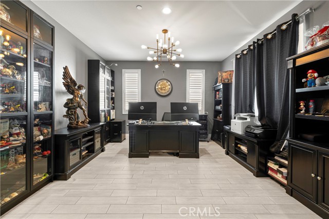 Detail Gallery Image 11 of 39 For 5052 Clematis Ct, Jurupa Valley,  CA 91752 - 5 Beds | 3/1 Baths