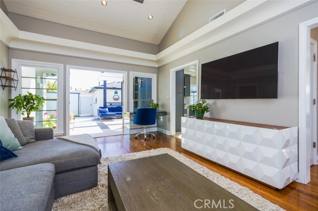 Detail Gallery Image 14 of 51 For 264 Ravenna, Long Beach,  CA 90803 - 2 Beds | 1 Baths