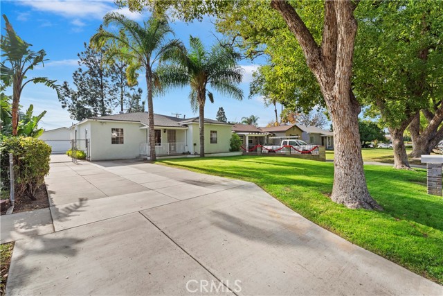 Detail Gallery Image 4 of 55 For 719 W Marshall Blvd., San Bernardino,  CA 92405 - 4 Beds | 3 Baths