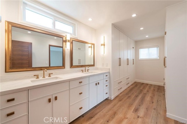 Image 20 of 42 For 140 Acacia  11