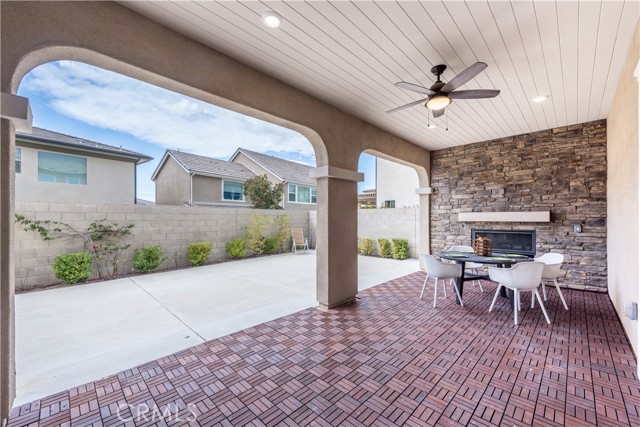 54 Sagan Way, Irvine CA: https://media.crmls.org/medias/9d2884ea-0778-4db9-9723-6b3370f45c87.jpg