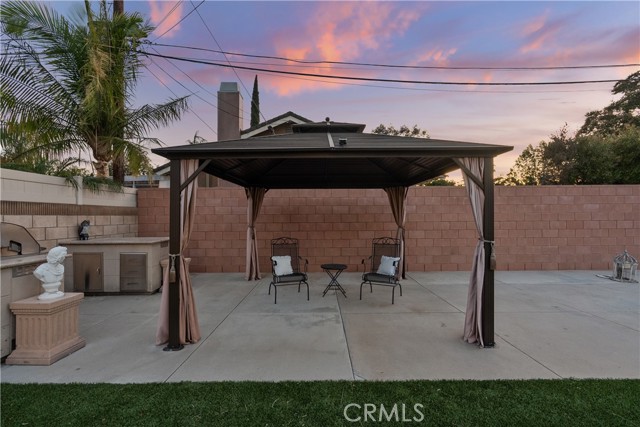 10625 Valjean Avenue, Granada Hills CA: https://media.crmls.org/medias/9d288f86-7d02-411a-980c-28055437af2c.jpg