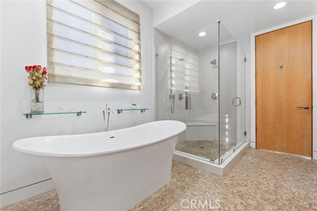 Detail Gallery Image 43 of 67 For 308 17th St, Manhattan Beach,  CA 90266 - 4 Beds | 3/1 Baths