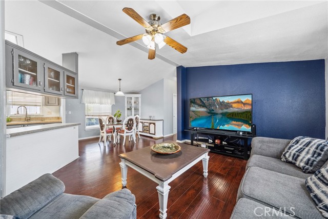 Detail Gallery Image 4 of 19 For 1455 S State St #68,  Hemet,  CA 92543 - 3 Beds | 2 Baths