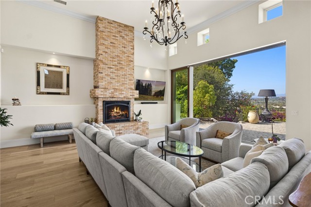 31527 Aguacate Road, San Juan Capistrano CA: https://media.crmls.org/medias/9d29c484-c3c3-435b-ad82-b812ab8f6423.jpg