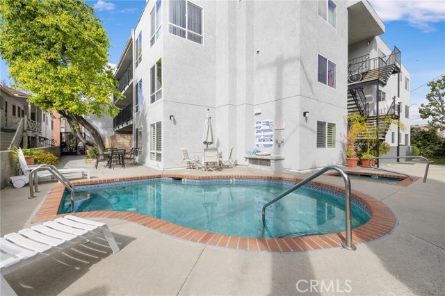 14506 Benefit Street, Sherman Oaks CA: https://media.crmls.org/medias/9d2a9d49-ef75-480a-a985-80cf33b858f4.jpg