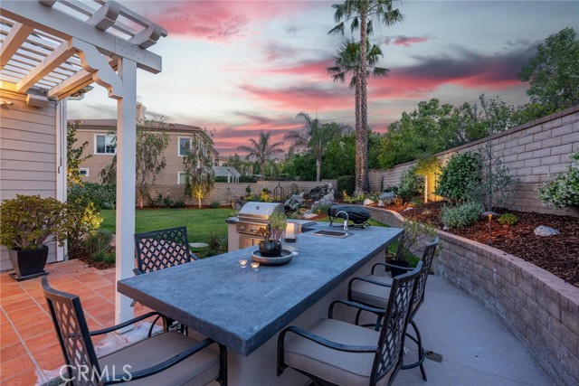 26941 Redwood Bluff Lane, Valencia CA: https://media.crmls.org/medias/9d2ac17f-c590-4431-8745-770e0dfcb474.jpg