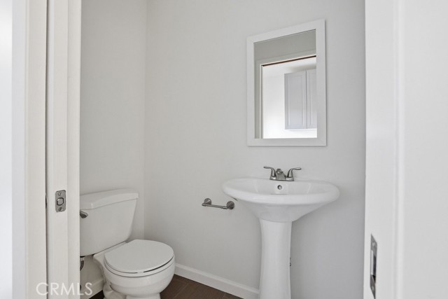 Detail Gallery Image 22 of 54 For 16937 Hartland, Lake Balboa,  CA 91406 - 2 Beds | 2 Baths