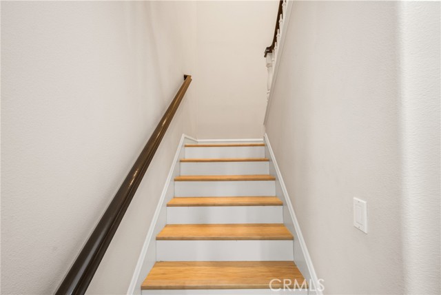 8315 Kendall Drive, Huntington Beach CA: https://media.crmls.org/medias/9d2affa4-b32b-4159-ad25-0dbbd85a6dc0.jpg
