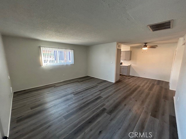 Detail Gallery Image 2 of 17 For 51099 Eisenhower #B,  La Quinta,  CA 92253 - 2 Beds | 1/1 Baths