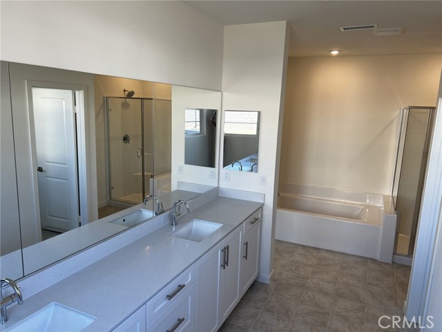 Detail Gallery Image 2 of 3 For 4799 Morpho Ln, Fontana,  CA 92336 - 5 Beds | 4/1 Baths