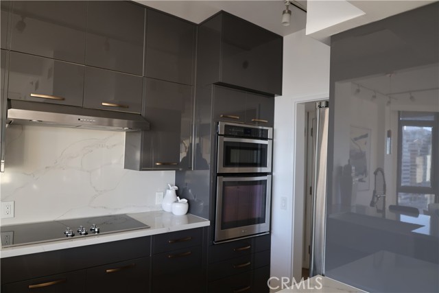 Detail Gallery Image 8 of 38 For 222 Monterey Rd #1603,  Glendale,  CA 91206 - 2 Beds | 2 Baths
