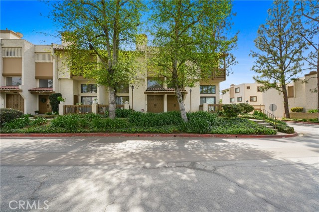 Detail Gallery Image 2 of 21 For 8522 Village, Rosemead,  CA 91770 - 4 Beds | 3 Baths