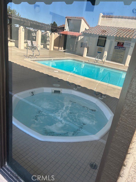 Detail Gallery Image 3 of 4 For 15 Vista Ln, San Luis Obispo,  CA 93401 - 3 Beds | 2 Baths