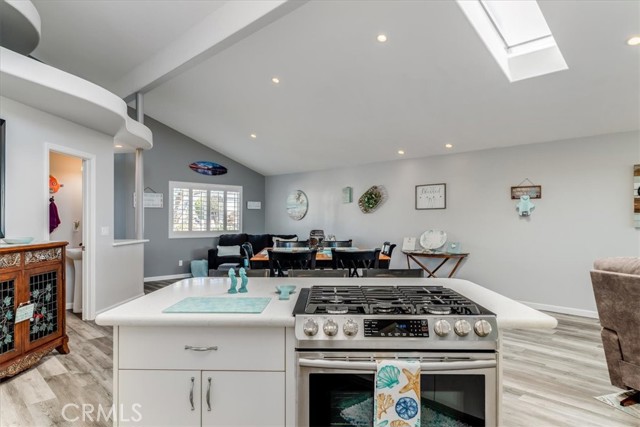 Detail Gallery Image 17 of 72 For 951 Fresno Ave, Pismo Beach,  CA 93449 - 3 Beds | 2/1 Baths