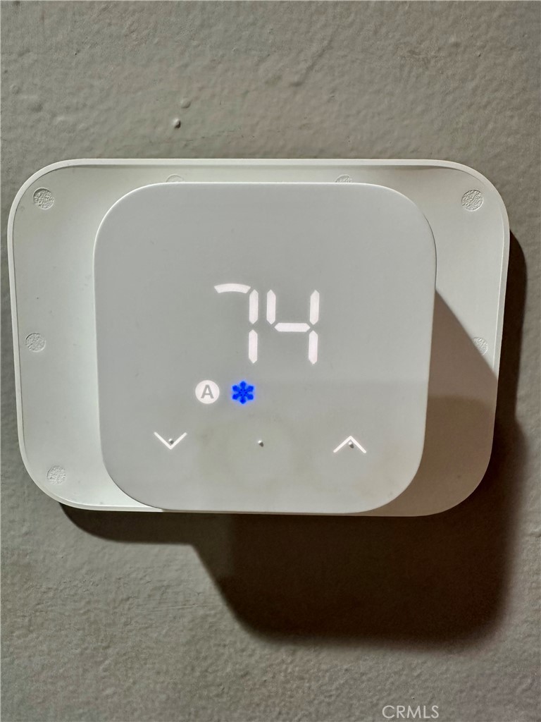 https://media.crmls.org/medias/9d2d99ce-ece1-4367-81f7-708354be580c.jpg?preset=X-Large