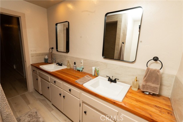 Detail Gallery Image 37 of 59 For 25565 Road 13, Chowchilla,  CA 93610 - 4 Beds | 3 Baths