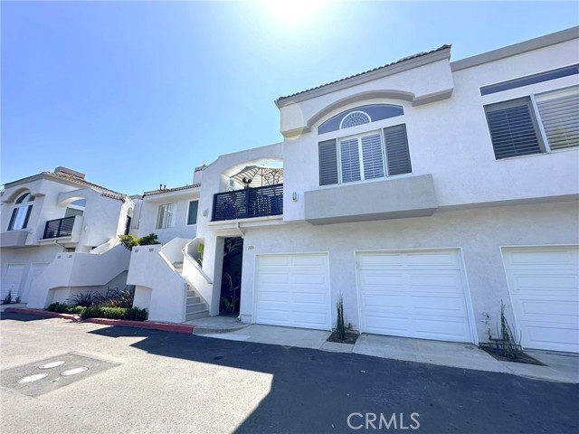 28297 Via Luis, Laguna Niguel CA: https://media.crmls.org/medias/9d2e4533-daf2-4ebf-aa1c-ef96aad9a7ba.jpg