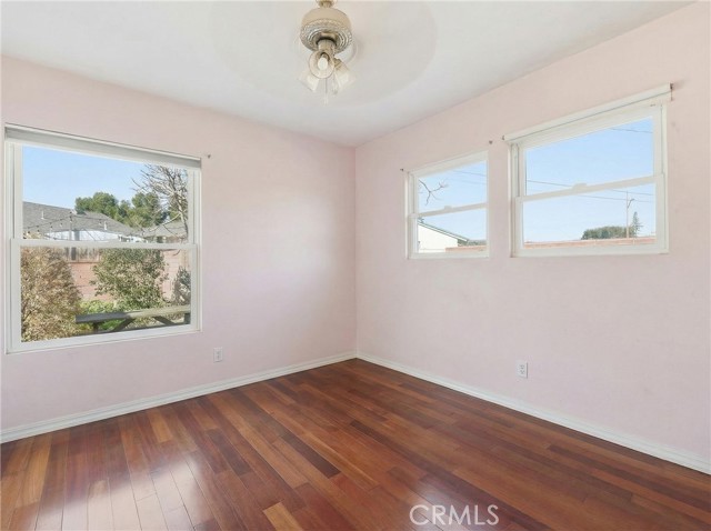 Detail Gallery Image 11 of 25 For 6545 Dos Rios Rd, Downey,  CA 90240 - 5 Beds | 3 Baths