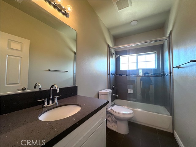 Detail Gallery Image 9 of 16 For 626 E Grand Ave, Pomona,  CA 91766 - 3 Beds | 2/1 Baths