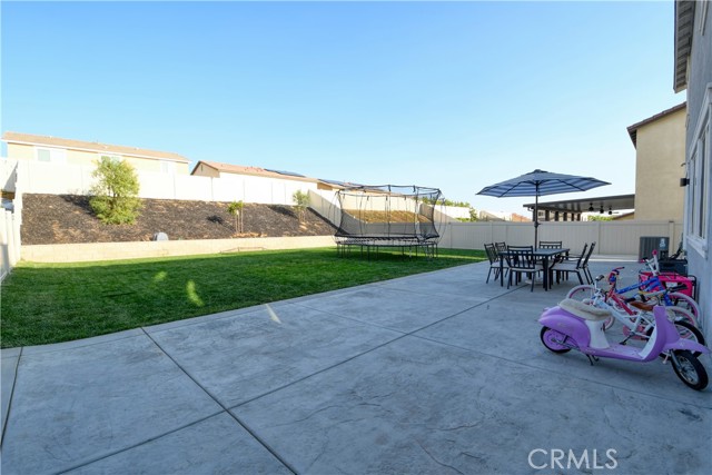 14144 Versilla Drive, Beaumont CA: https://media.crmls.org/medias/9d2f69a2-8f7b-4be5-9186-3ebf89f0c8a0.jpg