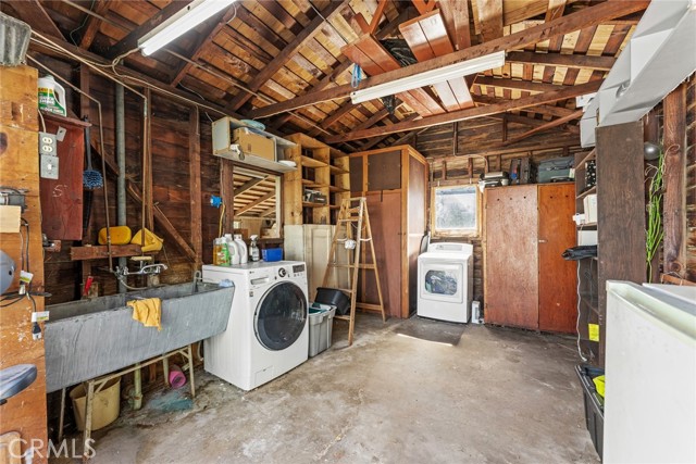 110 East Morningside photo 30
