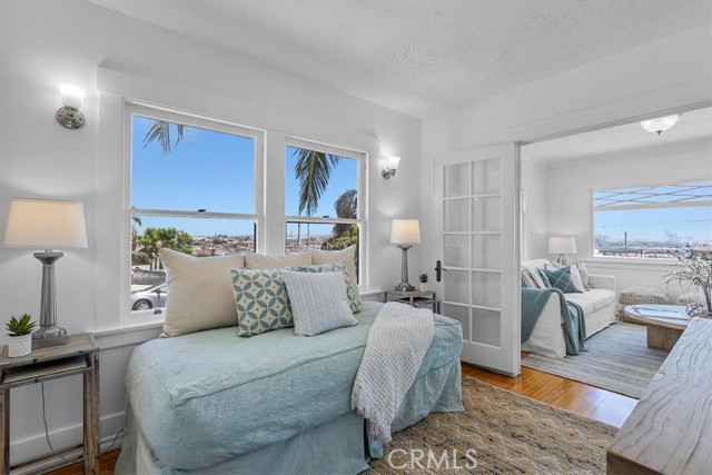 Detail Gallery Image 16 of 30 For 2403 S Gaffey St, San Pedro,  CA 90731 - 2 Beds | 1 Baths