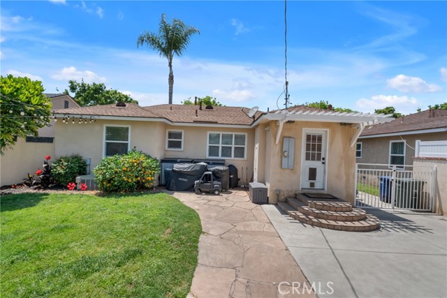 5522 Briercrest Avenue, Lakewood CA: https://media.crmls.org/medias/9d3066bb-d095-4a1a-a801-63f6f1ebf068.jpg