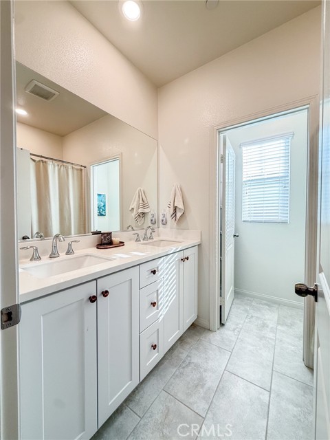 Detail Gallery Image 12 of 15 For 22885 Acoustic, Saugus,  CA 91350 - 2 Beds | 2/1 Baths