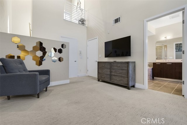 Detail Gallery Image 22 of 31 For 11815 Laurelwood Dr #12,  Studio City,  CA 91604 - 2 Beds | 2/1 Baths