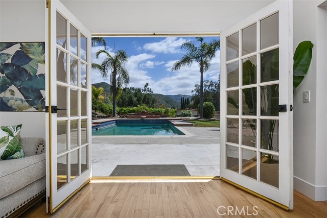 Detail Gallery Image 11 of 60 For 1772 Restful Ct, Simi Valley,  CA 93065 - 4 Beds | 2 Baths