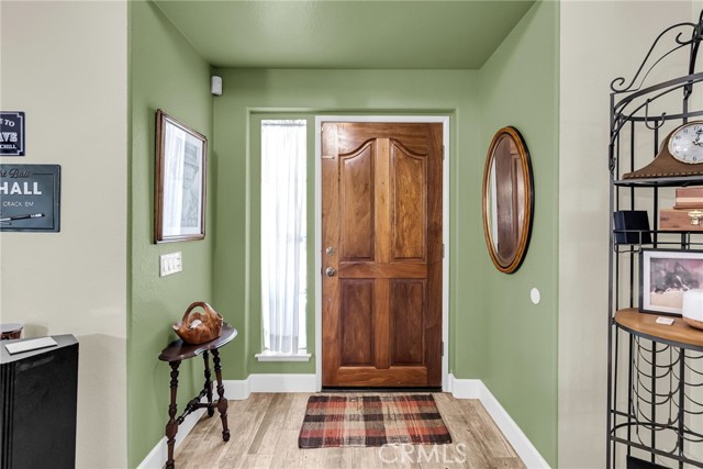 11322 Breithorn Court, Riverside CA: https://media.crmls.org/medias/9d337731-20ac-45d5-a6dd-663a5297b72b.jpg