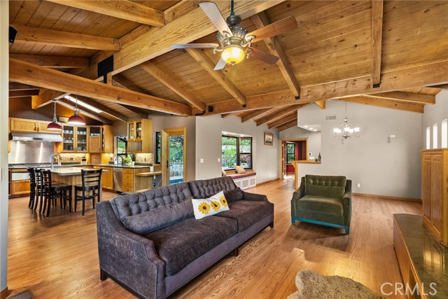 Detail Gallery Image 29 of 54 For 25009 Atwood Bld, Newhall,  CA 91321 - 3 Beds | 2/1 Baths