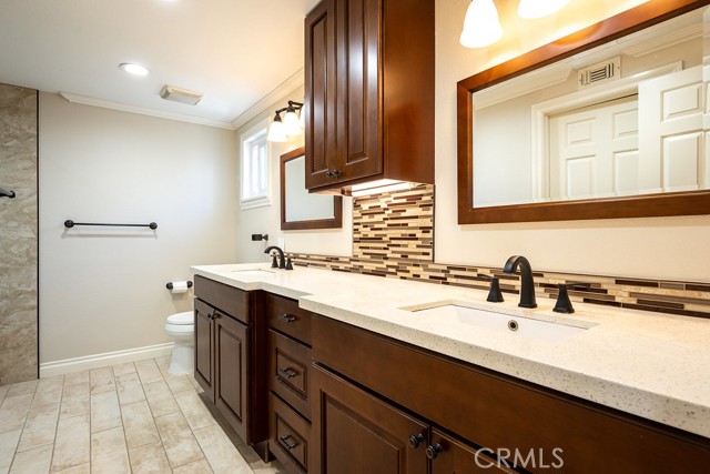 24161 Kathy Avenue, Lake Forest CA: https://media.crmls.org/medias/9d35c131-3d3e-43ed-a7b1-9a6719086836.jpg