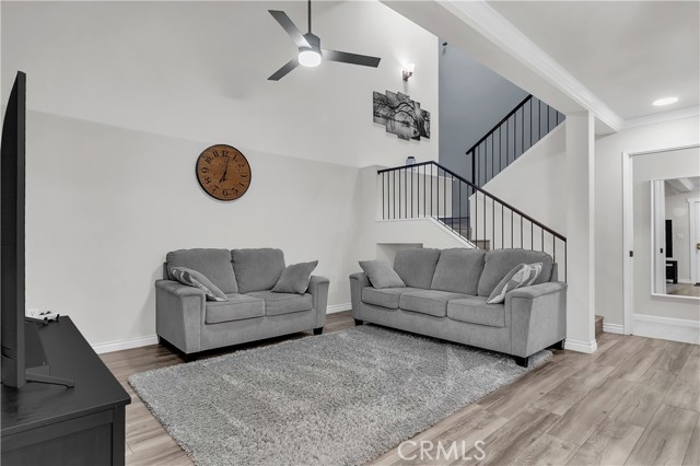 Detail Gallery Image 3 of 30 For 820 W Compton #20,  Compton,  CA 90220 - 3 Beds | 2/1 Baths