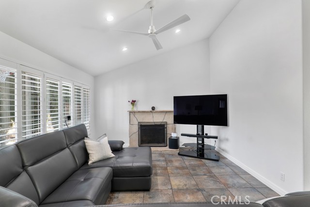 Detail Gallery Image 6 of 28 For 29353 Hillrise, Agoura Hills,  CA 91301 - 3 Beds | 2 Baths