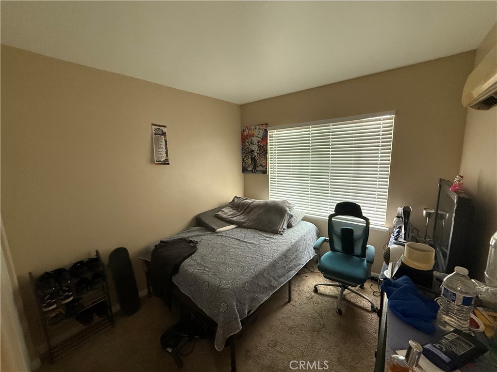https://media.crmls.org/medias/9d37aef1-94e5-4731-87de-45847eaa53dd.jpg?preset=X-Large