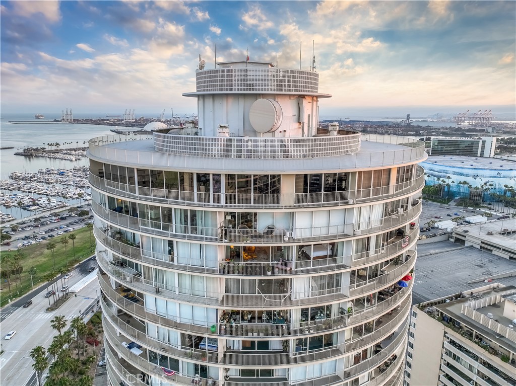 700 E Ocean Boulevard #3003