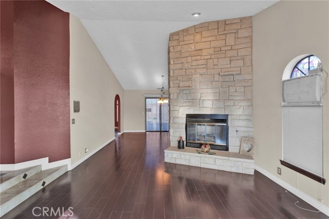Detail Gallery Image 21 of 65 For 13889 Olathe Rd, Apple Valley,  CA 92307 - 5 Beds | 2/1 Baths