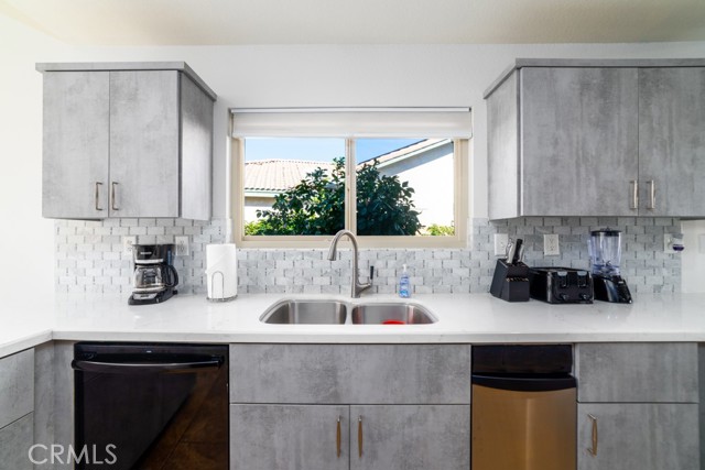 Detail Gallery Image 6 of 17 For 30090 Floral, Cathedral City,  CA 92234 - 4 Beds | 2 Baths