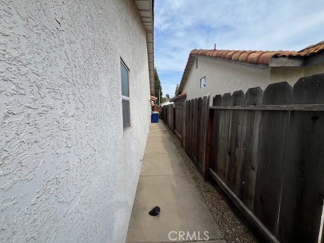 https://media.crmls.org/medias/9d38c0f9-7179-47e8-83cd-f9efa651e9d7.jpg?preset=X-Large