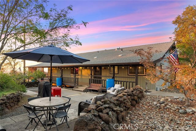 Image 4 of 67 For 2921 Bohemia Avenue