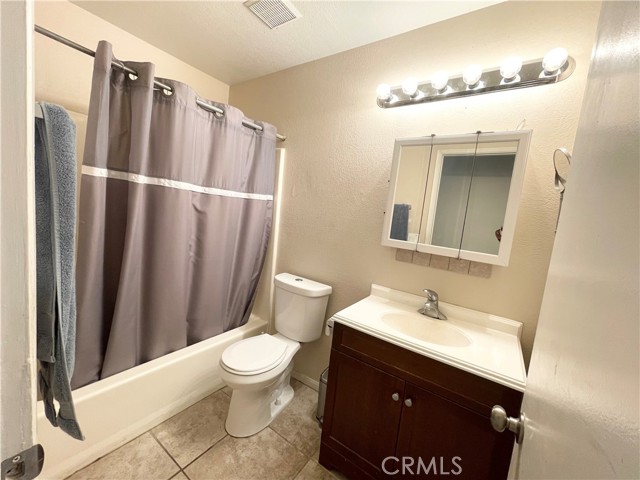 14376 Rivers Edge Road, Helendale CA: https://media.crmls.org/medias/9d3ac5e0-44ea-4e62-b331-f7b0fc5796ea.jpg