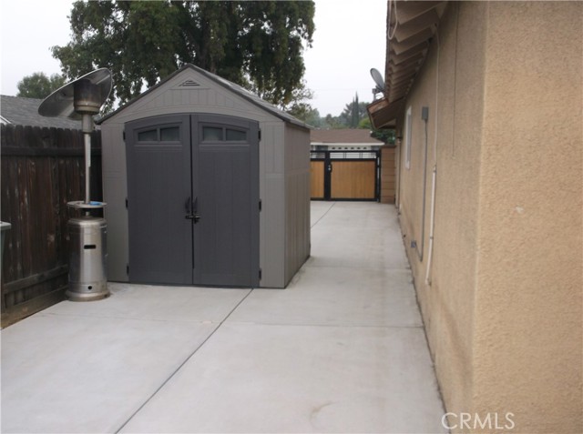 Detail Gallery Image 10 of 27 For 6153 Academy Ave, Riverside,  CA 92506 - 4 Beds | 2 Baths