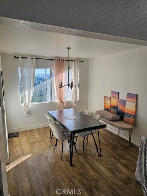 Detail Gallery Image 8 of 18 For 1376 Darwin Rd, Oceanside,  CA 92056 - 3 Beds | 2/1 Baths