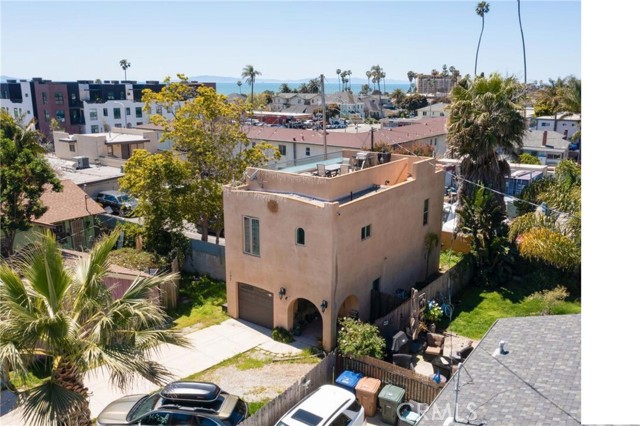 157 153-155 S Laurel Street, Ventura CA: https://media.crmls.org/medias/9d3bad7f-a85d-44b9-877b-fc7fe1759b6c.jpg