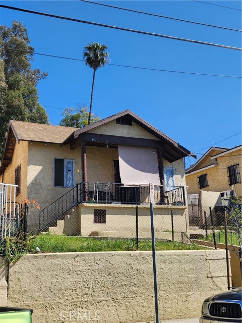 640 Orme Avenue, Los Angeles, California 90023, 2 Bedrooms Bedrooms, ,1 BathroomBathrooms,Single Family Residence,For Sale,Orme,MB24071528